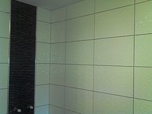 Tiled Bathroom 02 - 01 - Ceramic Tiles With Mosaic Feature